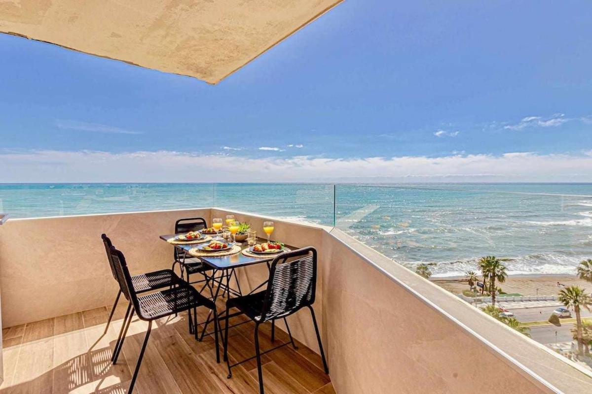 797 Holiday Rentals - Benalbeach- Moderno Piso Para 5 Con Vistas Al Mar เบนัลมาเดนา ภายนอก รูปภาพ