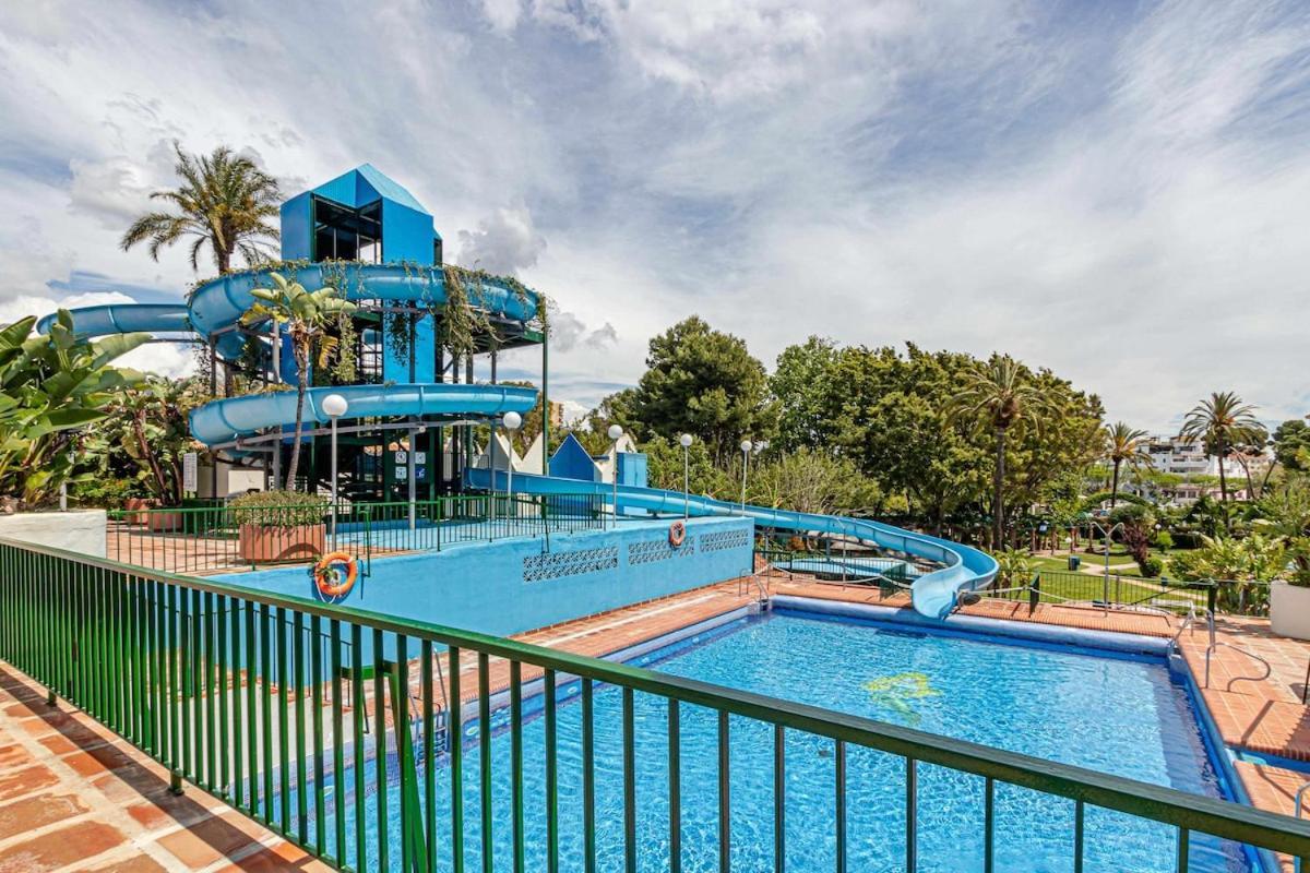 797 Holiday Rentals - Benalbeach- Moderno Piso Para 5 Con Vistas Al Mar เบนัลมาเดนา ภายนอก รูปภาพ