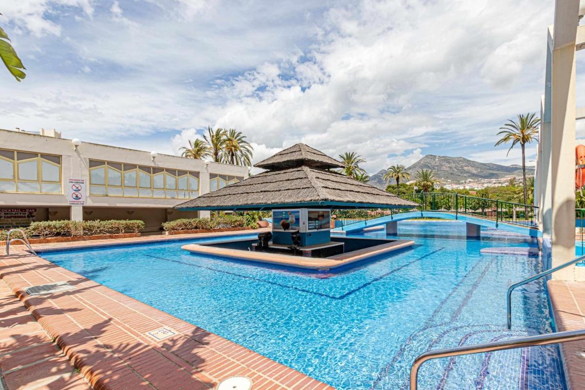 797 Holiday Rentals - Benalbeach- Moderno Piso Para 5 Con Vistas Al Mar เบนัลมาเดนา ภายนอก รูปภาพ