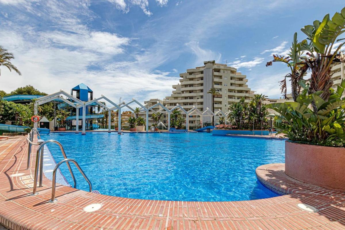 797 Holiday Rentals - Benalbeach- Moderno Piso Para 5 Con Vistas Al Mar เบนัลมาเดนา ภายนอก รูปภาพ
